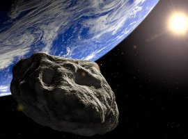 Астероиди диаметраш беш аз 1 километр пас аз 34 сол ба Замин наздик мешавад