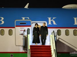 Президенти Ӯзбекистон ба Пекин омад