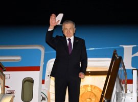 Сафари кории Президенти Ӯзбекистон ба анҷом расид