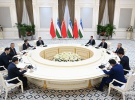 Президенти Ӯзбекистон роҳбарони ширкатҳои пешбари Чинро қабул кард