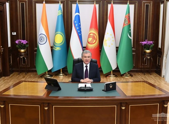 Президенти Ҷумҳурии Ӯзбекистон дар ҳамоиши «Ҳиндустон – Осиёи Марказӣ» иштирок кард 