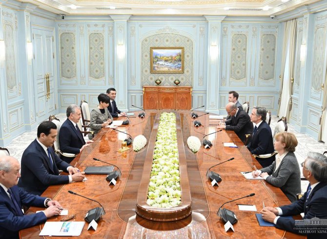 Президенти Ҷумҳурии Ӯзбекистон ҳайати ИМА-ро қабул кард 