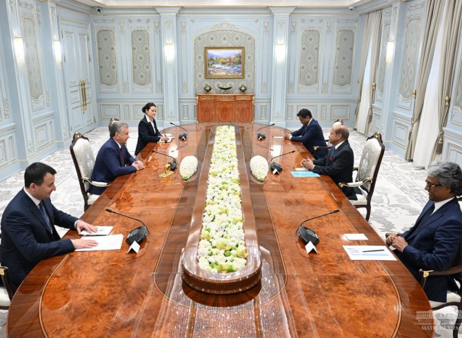 Президенти Ӯзбекистон нақшаҳои густариши фаъолияти ширкати Indorama Corporation-ро дар кишварамон  дастгирӣ намуд 
