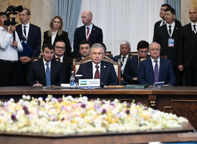 Президенти Ҷумҳурии Ӯзбекистон дар нишасти сарони ИДМ иштирок кард 