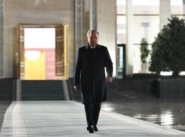 Президенти Ӯзбекистон бо сафари корӣ ба Озарбойҷон рафт