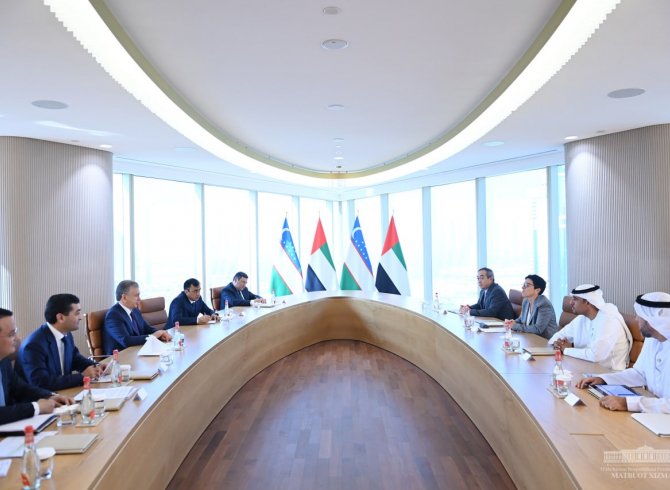 Президенти Ӯзбекистон масъалаҳои татбиқи лоиҳаҳои инфрасохторӣ  бо ширкати «SWS»-ро  баррасӣ кард 
