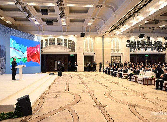 Президенти Ӯзбекистон дар Форуми сармоягузории Ӯзбекистону Чин иштирок кард 
