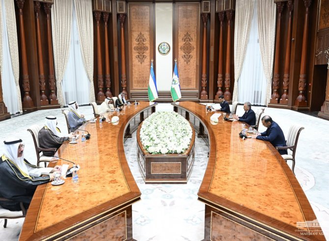 Президенти Ӯзбекистон имкониятҳои васеъро барои рушди ҳамкориҳои мутақобилан судманд бо Кувайт қайд кард 