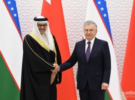Президенти Ӯзбекистон самтҳои афзалиятноки ҳамкорӣ бо Баҳрайнро қайд кард
