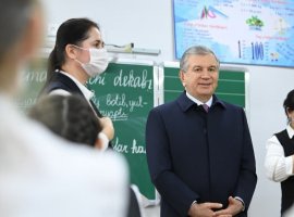 Шавкат Мирзиёев бо шароити муассисаҳои соҳаи иҷтимоӣ шинос шуд 