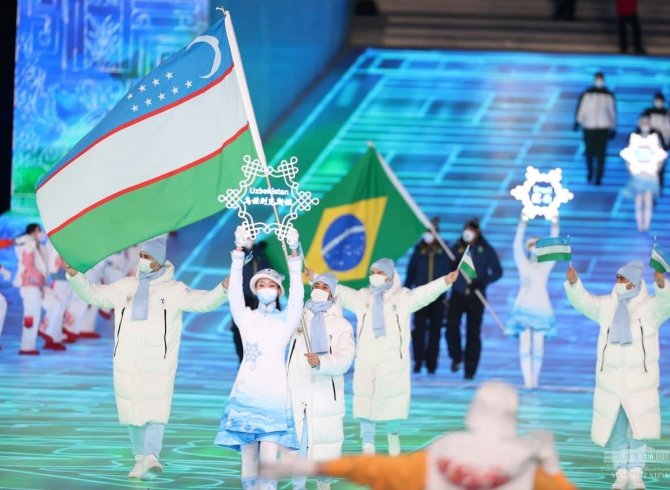 Президенти Ҷумҳурии Ӯзбекистон дар маросими кушоиши Бозиҳои зимистонаи олимпӣ дар Пекин иштирок намуд 