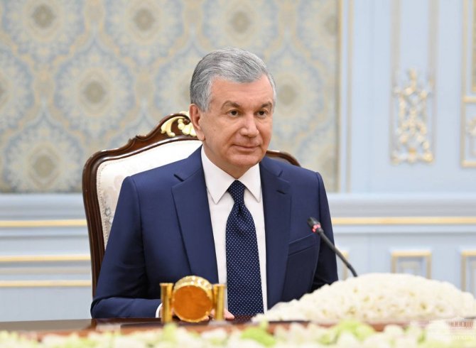 Президенти Ӯзбекистон бо сарвари парлумони Эрон масоили густариши ҳамкориҳои гуногунҷанбаро баррасӣ кард 