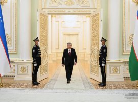 Президенти Ӯзбекистон ҷанбаҳои муҳимтарини рушди минбаъдаи СҲШ-ро нишон дод