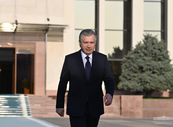 Президенти Ӯзбекистон ба нишасти ғайрирасмии ИДМ рафт 