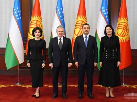 Президент Шавкат Мирзиёев ба Бишкек омад