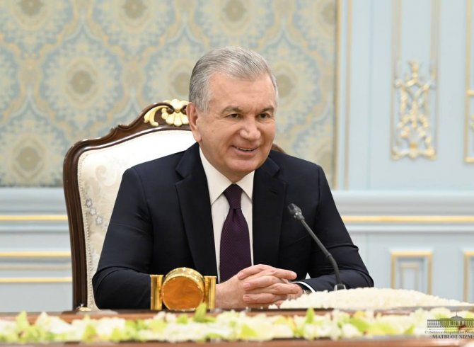 Президенти Ӯзбекистон аҳамияти минбаъд вусъат додани портфели хамкории амалиро бо Озарбойҷон кайд намуд 