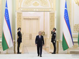 Президенти Ҷумҳурии Ӯзбекистон эътимодномаи сафирони хориҷиро қабул кард